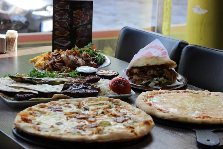 Frisch zubereitetes Gericht im Istanbul Restaurant